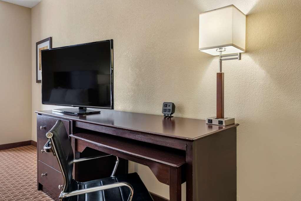 Comfort Suites Marion Quarto foto