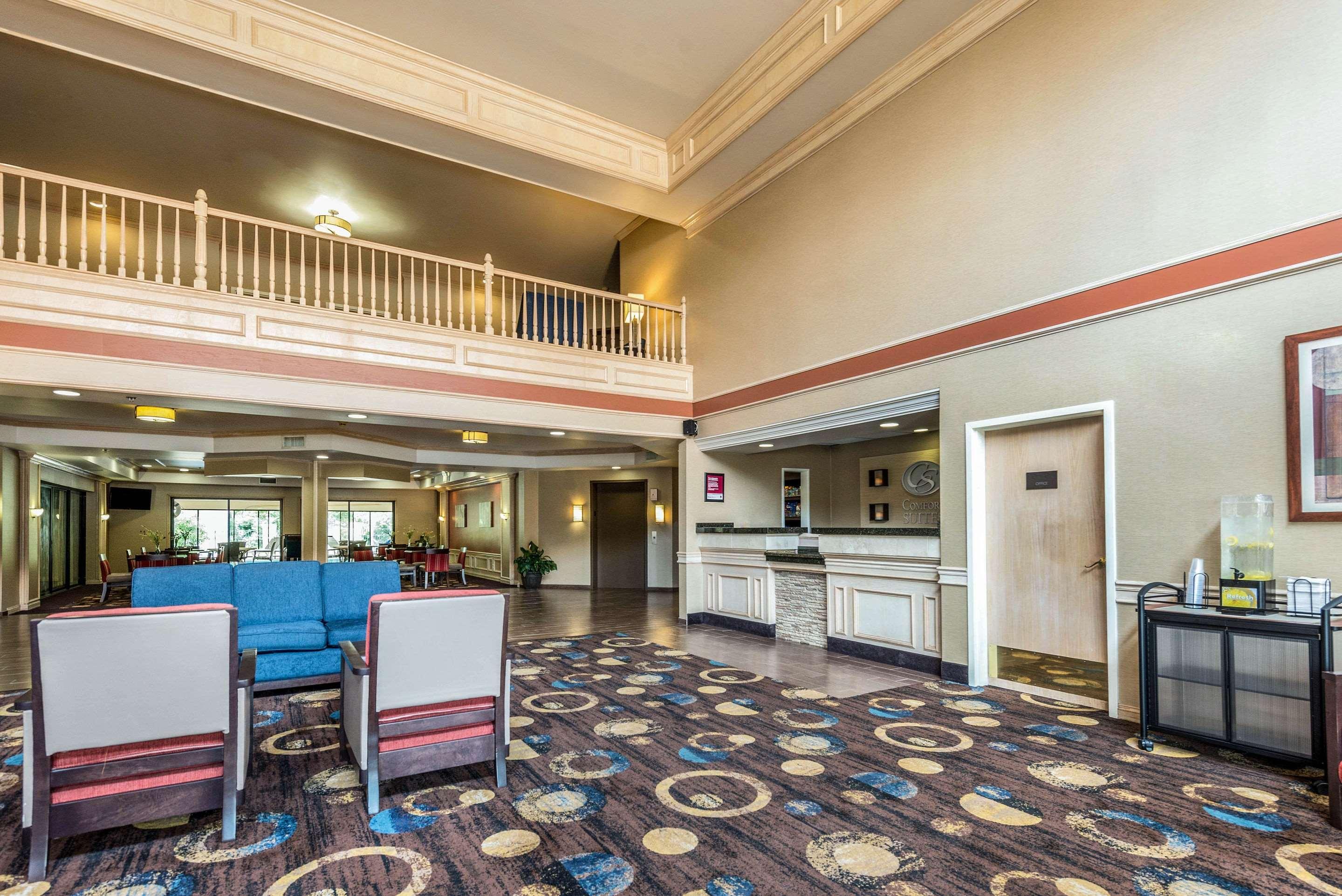 Comfort Suites Marion Exterior foto